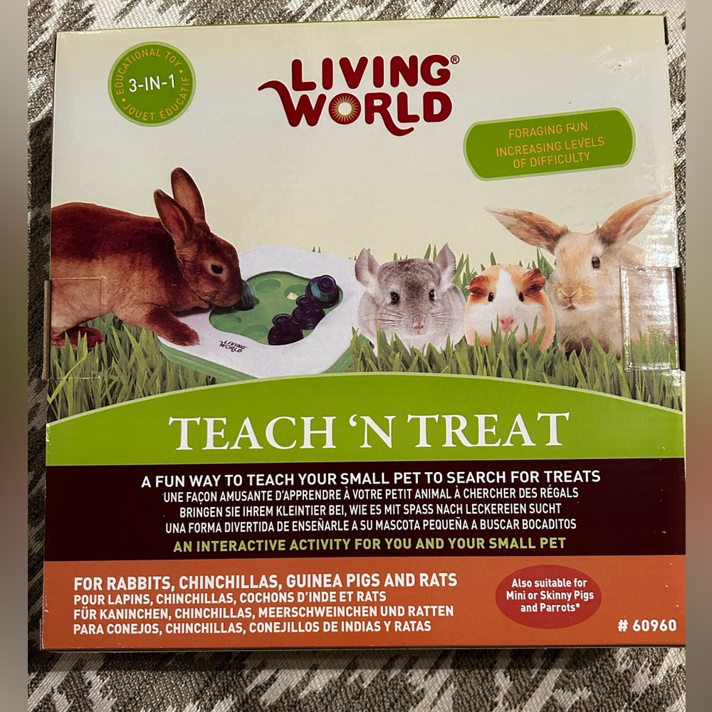 Living World Teach N Treat Toy 3-in-1 #60960 Foraging - rabbits, Guinea pig